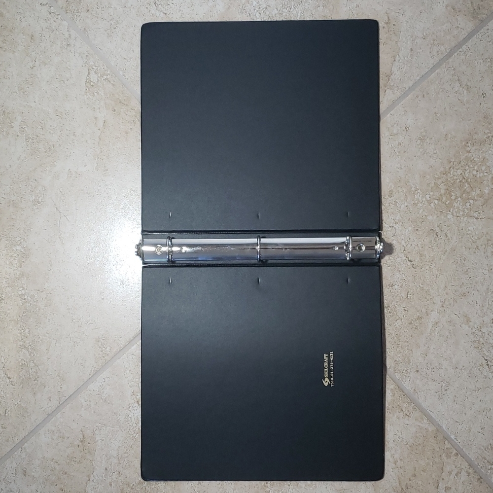 Three Ring Binders - Picture 3 of 12